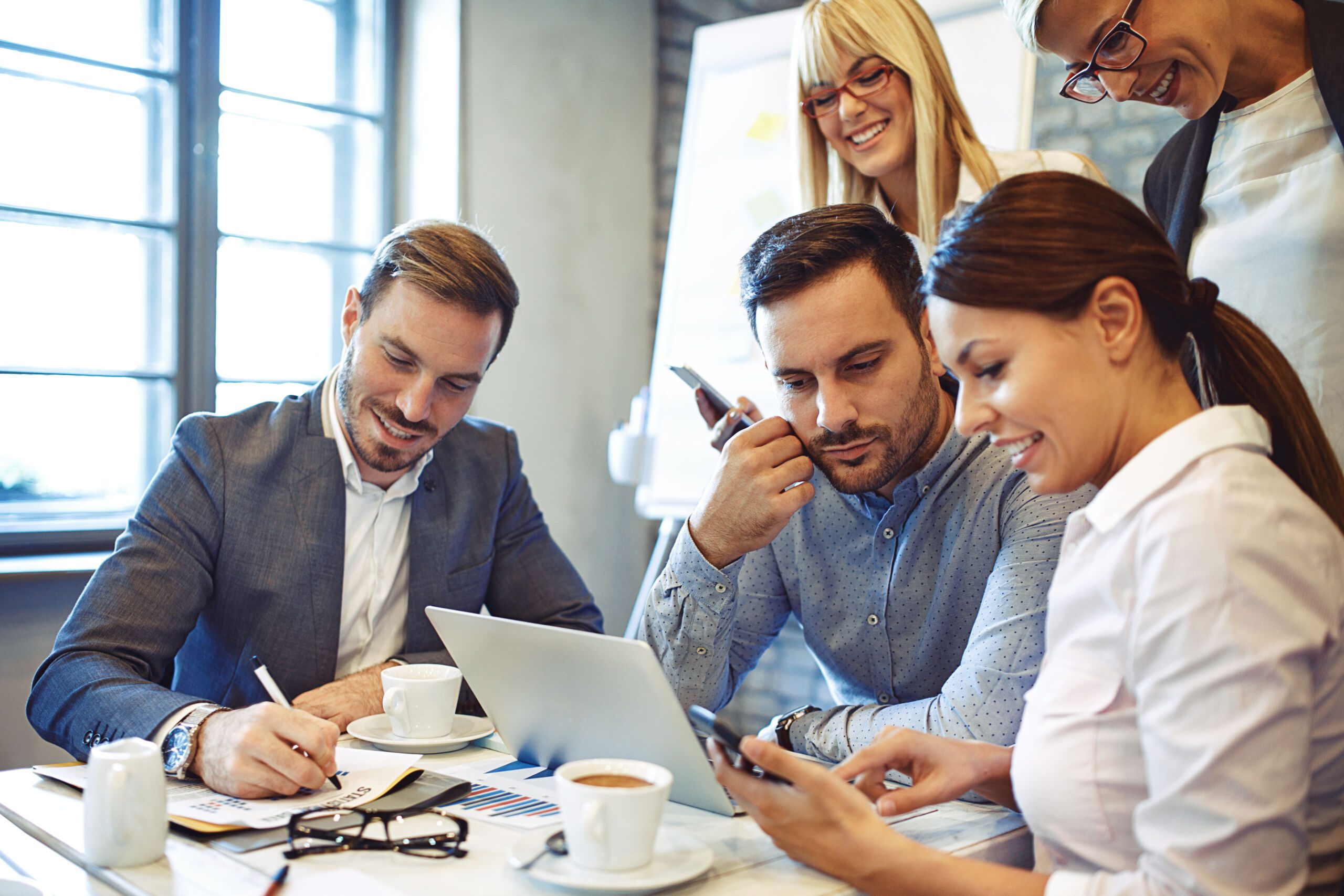 les-metiers-la-communication-digitale-dans-le-luxe